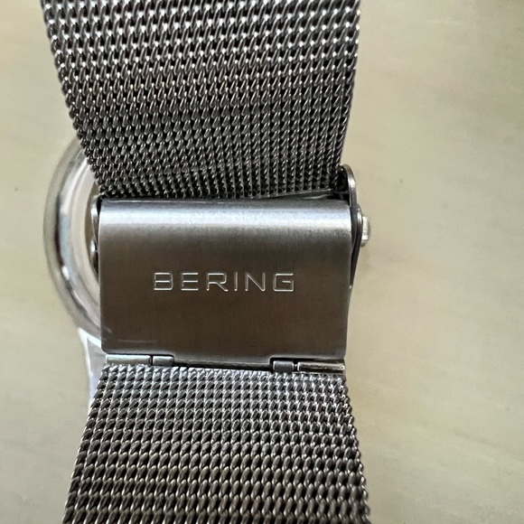 Men’s Bering Watch - Picture 3 of 6